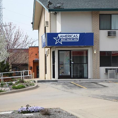 Americas Best Value Inn East Peoria Exterior foto